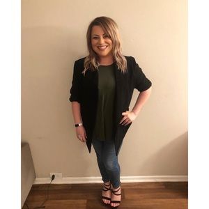 Meet your Posher, Alicia